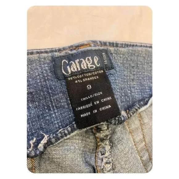 Garage Vintage Y2K Flare Bell Bottom Grommet  Detail Jeans Size 9 - Picture 15 of 15